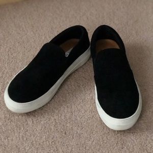 STEVE MADDEN Gills Black Suede Slip-on Sneaker